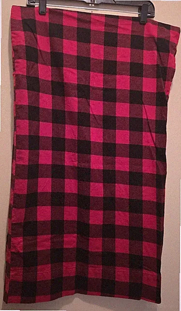 Set of 2 Mainstays Flannel Red and Black Plaid Standard Pillowcases