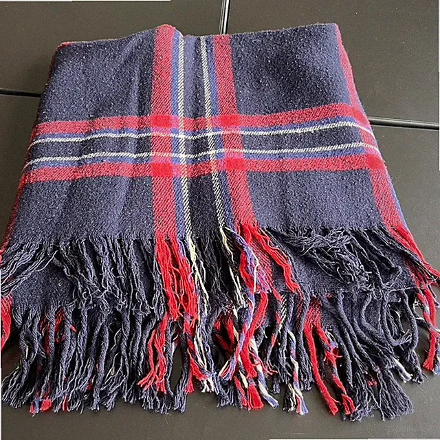 VTG TWEED SCOTLAND WOOL PLAID TARTAN FRINGE THROW BLANKET 55"X65" Black Red Blue